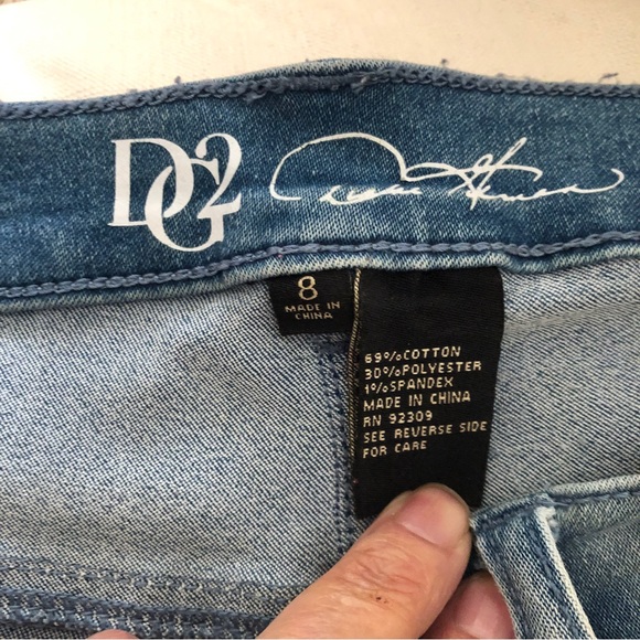 Set of two Diane Gilman embellished jeans 8 - Picture 10 of 10